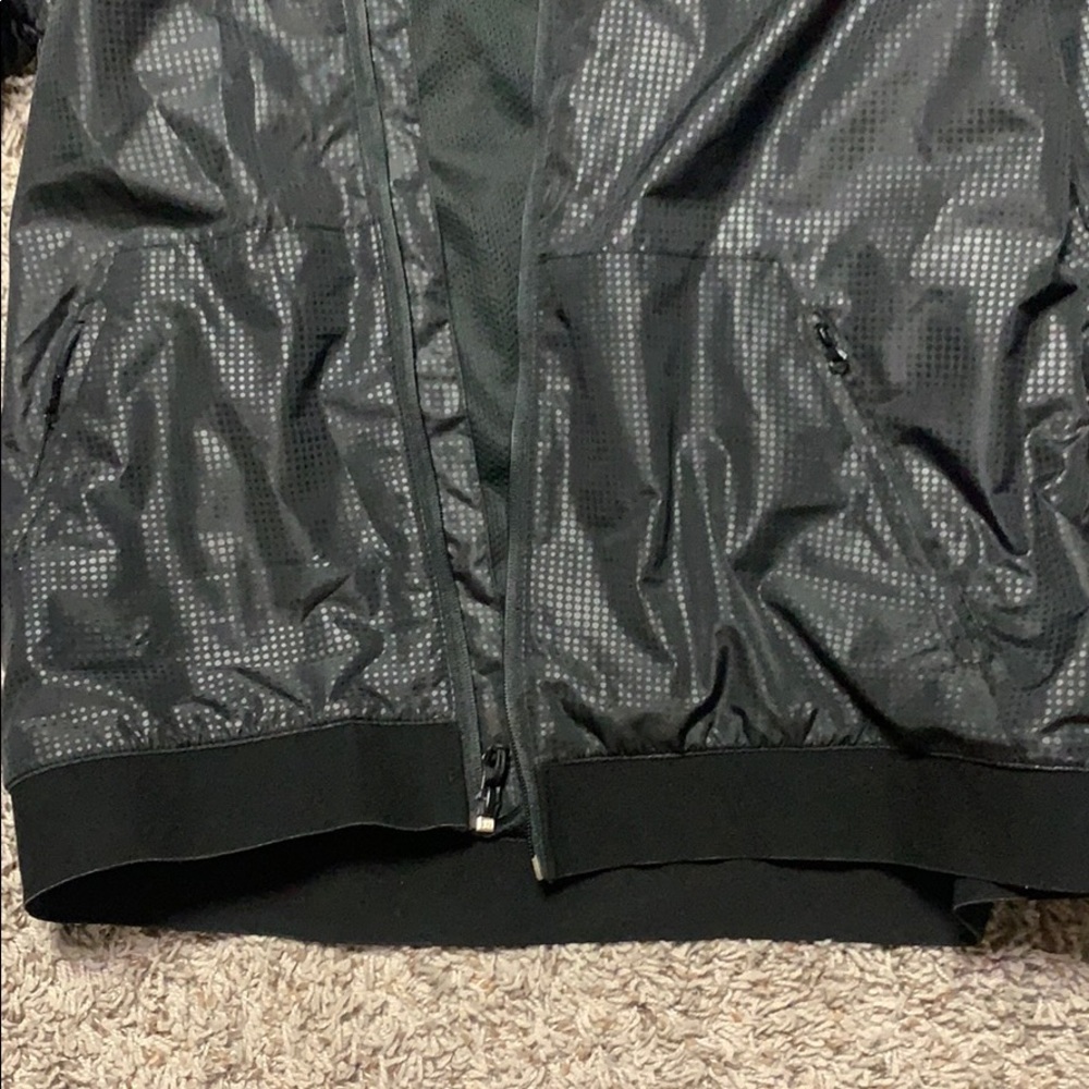 Jacket - Picture 3 of 4